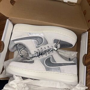 Nike Silver and White Sneakers - BRAND NEW/NEVER WORN